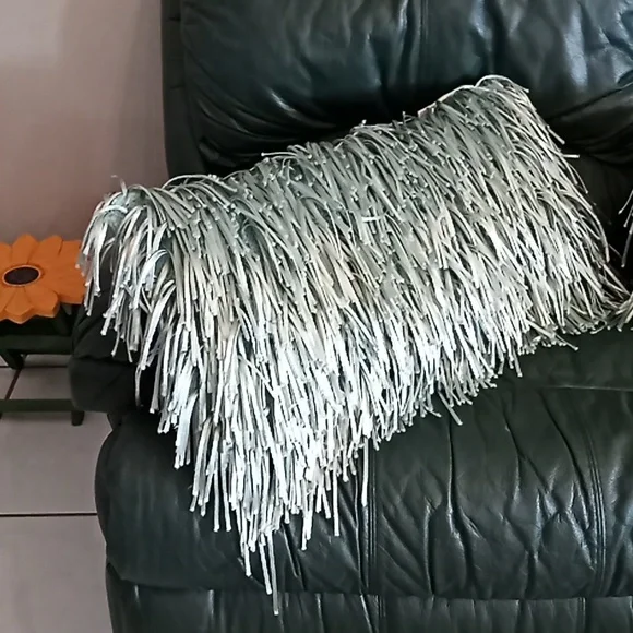 425 South Los Angeles Rectangular Fringe Pillows. Set Of 2. Teal. 28"x14". Great - Picture 2 of 13